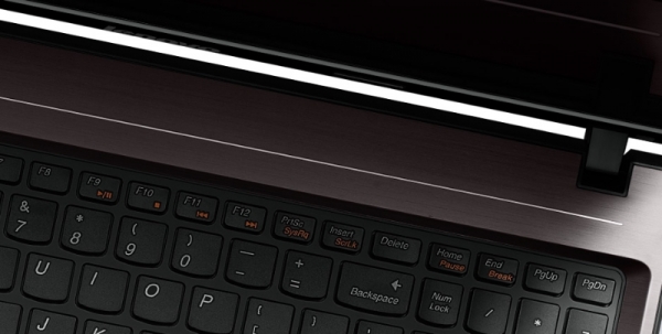 lenovo-g580-laptop-pc-metal-brown-keyboard-closeup-view